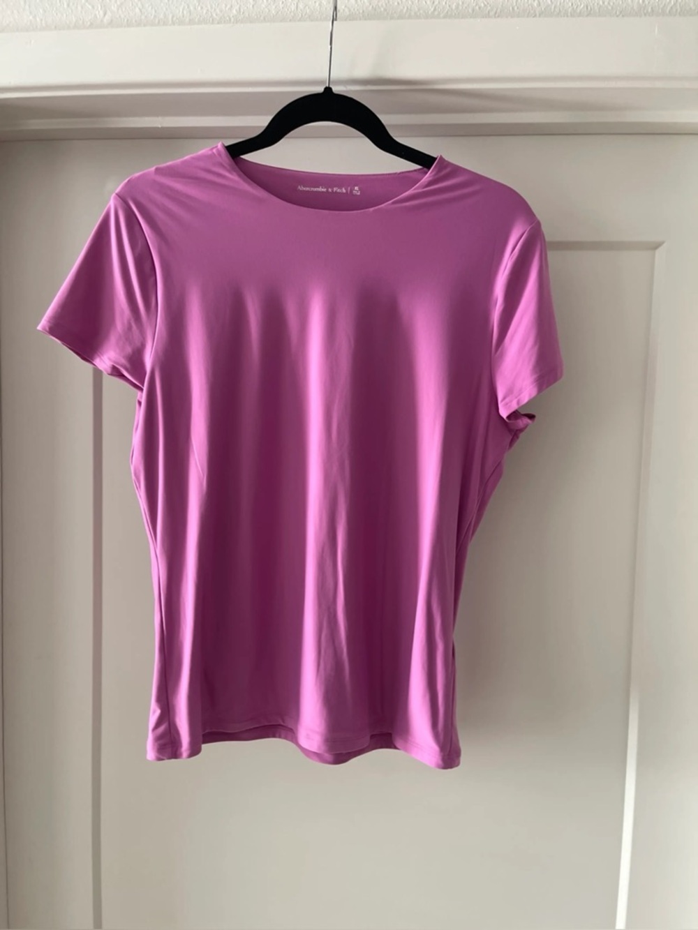 Abercrombie & Fitch Pink Short Sleeve Tee